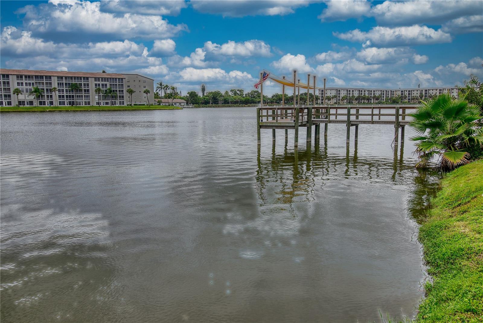 3658 LAKE BAYSHORE DR #320, BRADENTON, FL, 34205