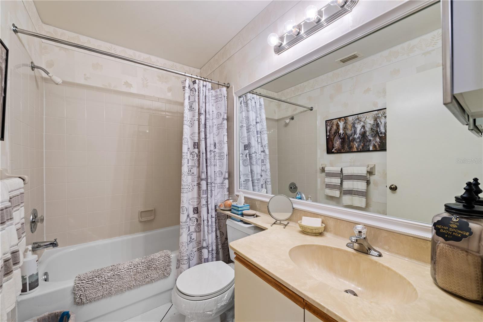 4655 46TH STREET CT W #201, BRADENTON, FL, 34210