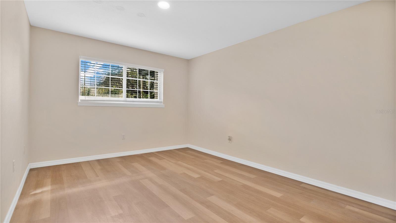 1695 LEE RD #E103, WINTER PARK, FL, 32789