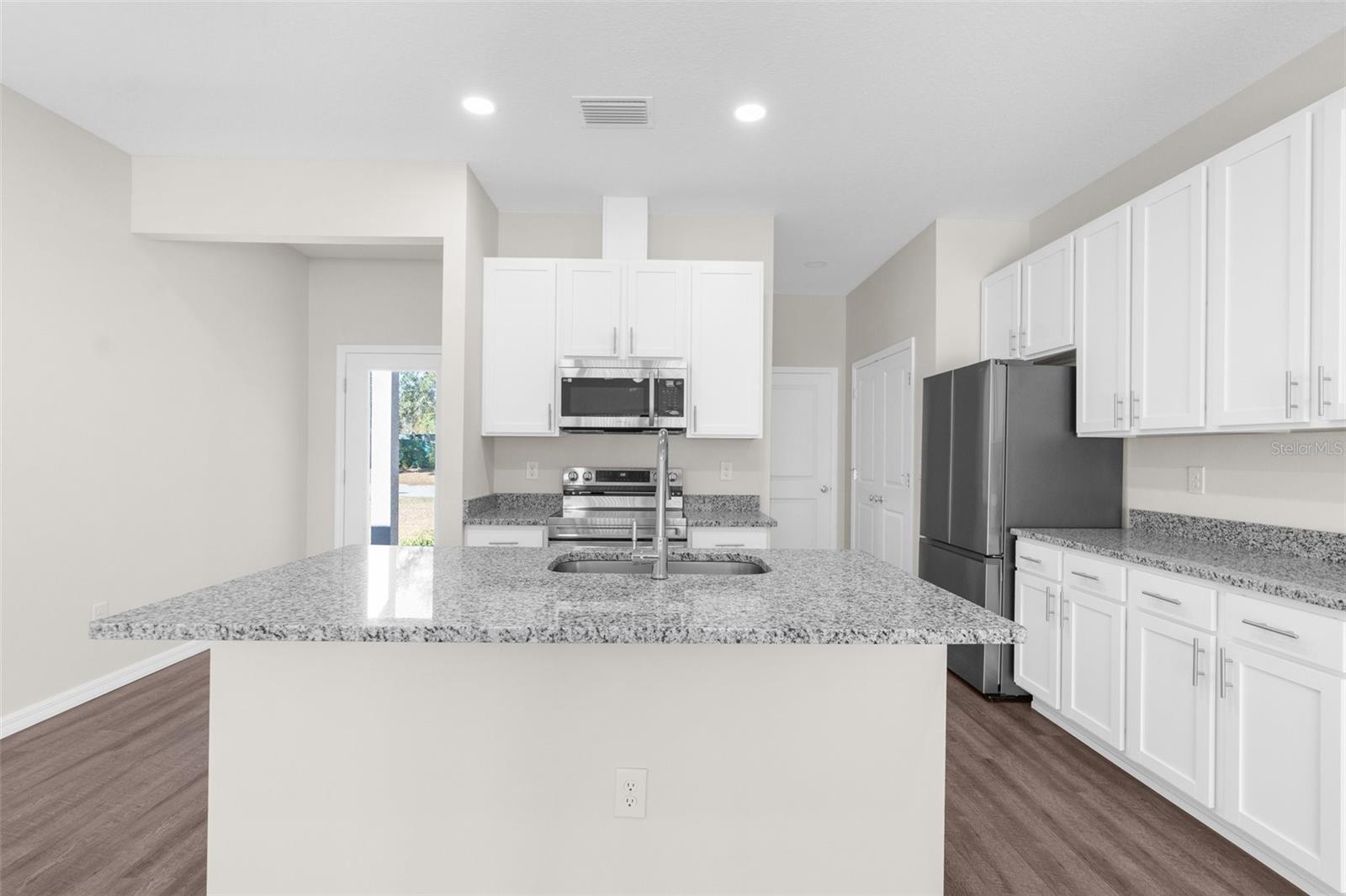 8828 MISSISSIPPI RUN, WEEKI WACHEE, FL, 34613