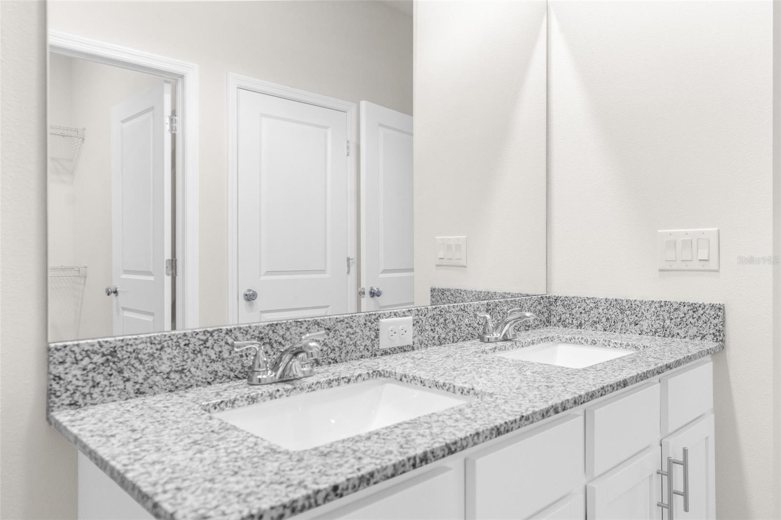 8828 MISSISSIPPI RUN, WEEKI WACHEE, FL, 34613