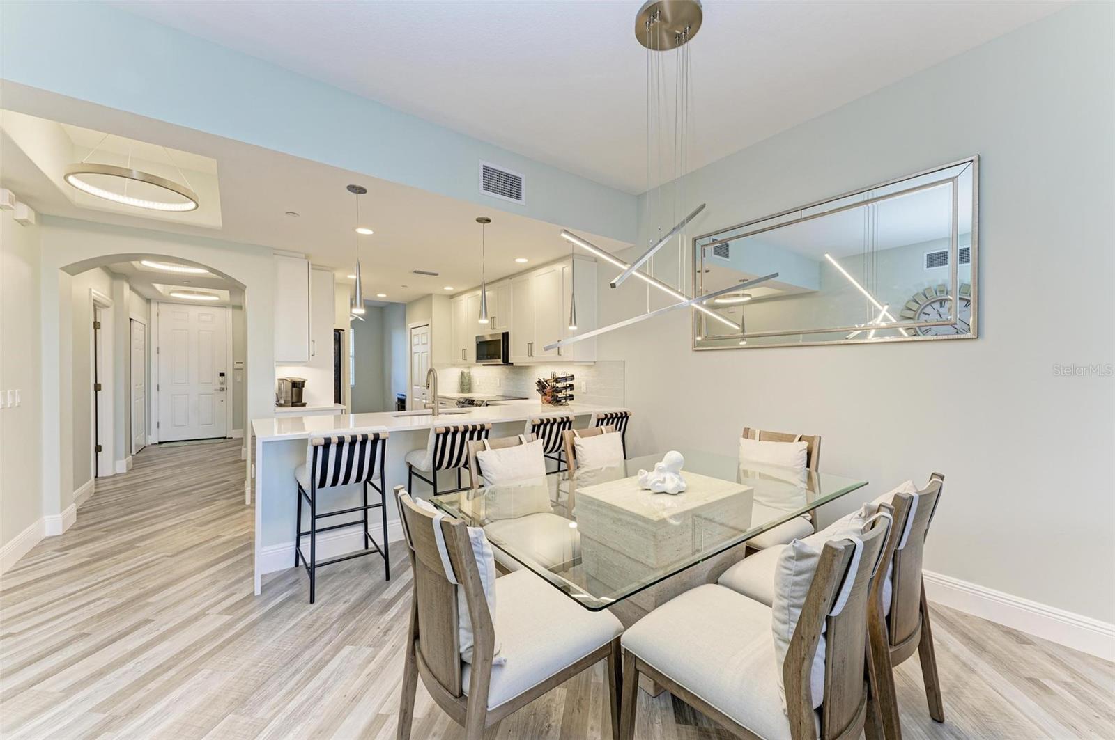 5591 CANNES CIR #403, SARASOTA, FL, 34231