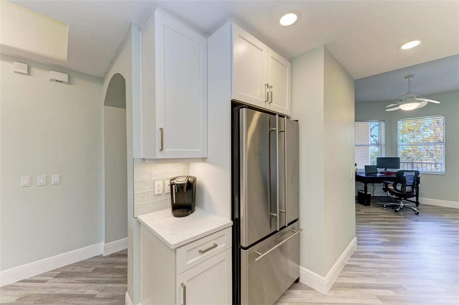 5591 CANNES CIR #403, SARASOTA, FL, 34231