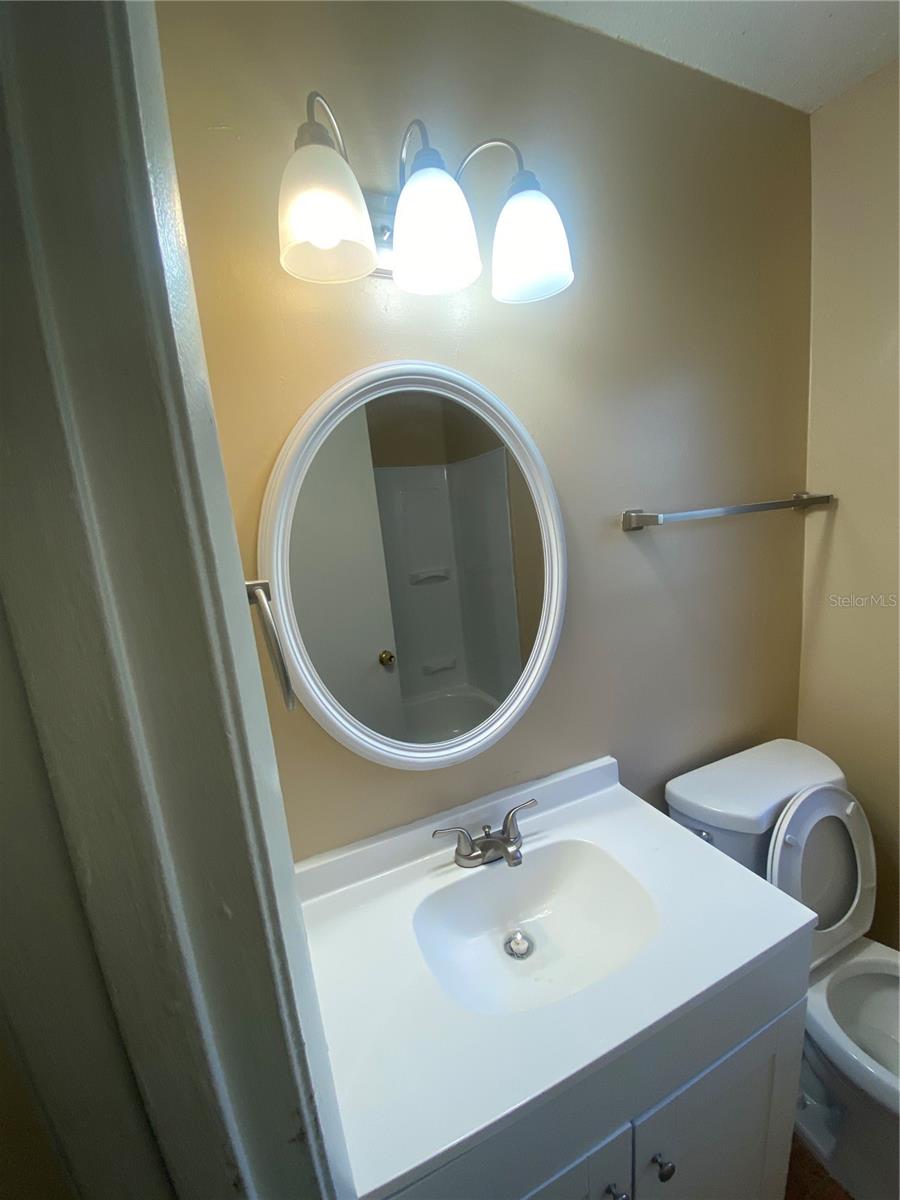 1221 PIONEER TRL, LEESBURG, FL, 34748