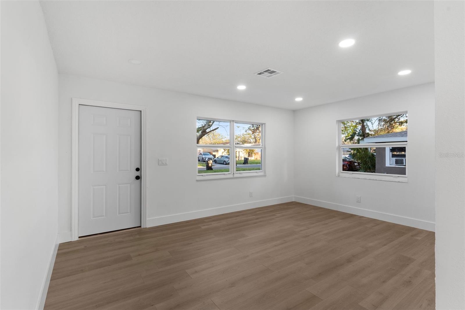 6534 29TH WAY N, ST PETERSBURG, FL, 33702