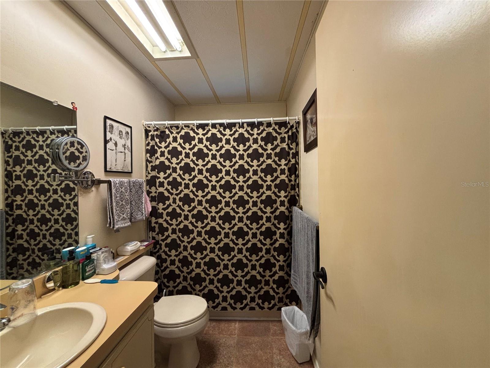 O6283619 Property Photo