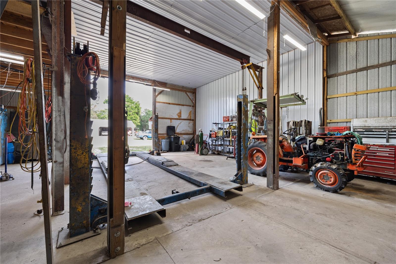 2569 CR 673, BUSHNELL, FL, 33513