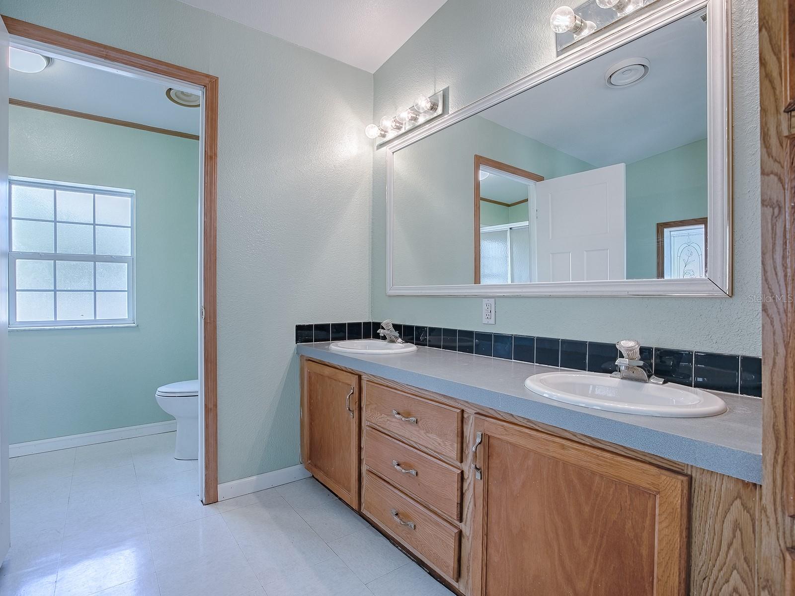 2569 CR 673, BUSHNELL, FL, 33513