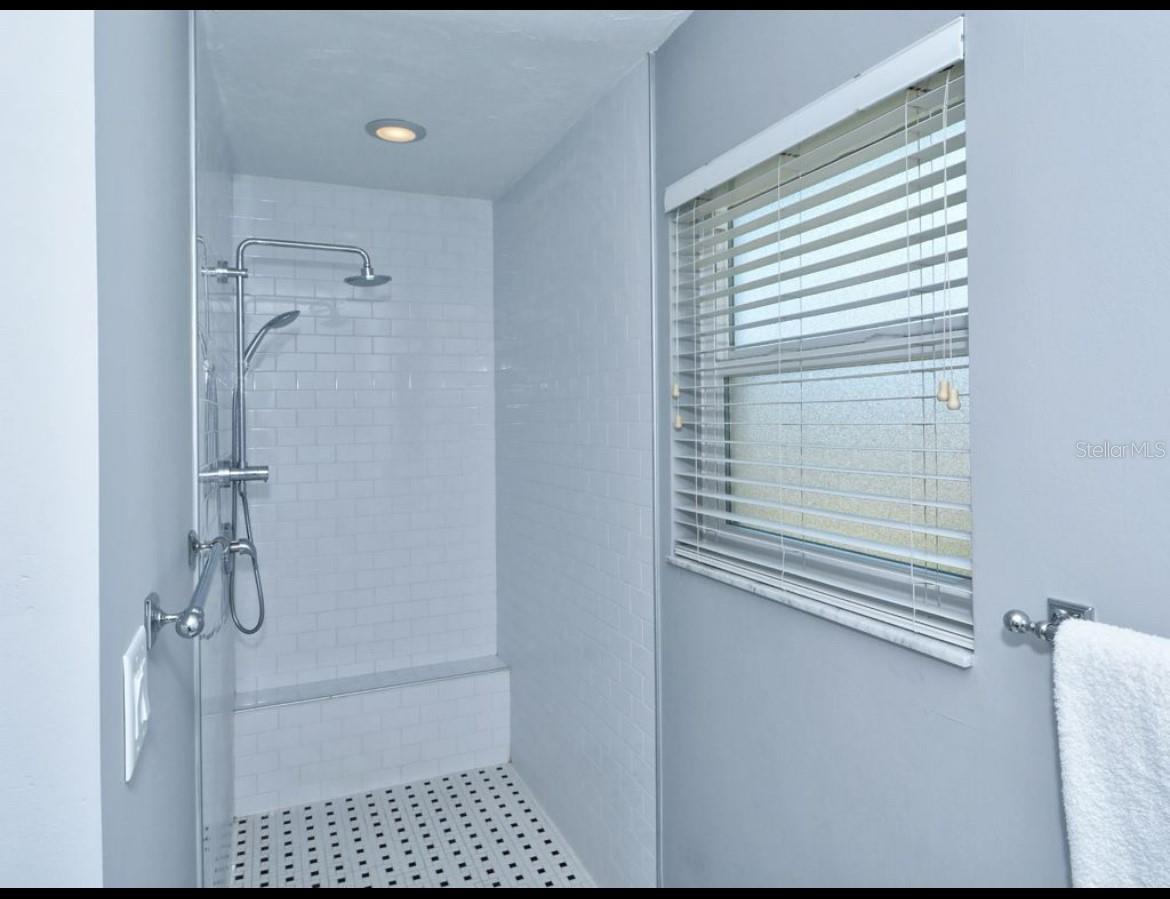 7477 MARIANA DR, SARASOTA, FL, 34231