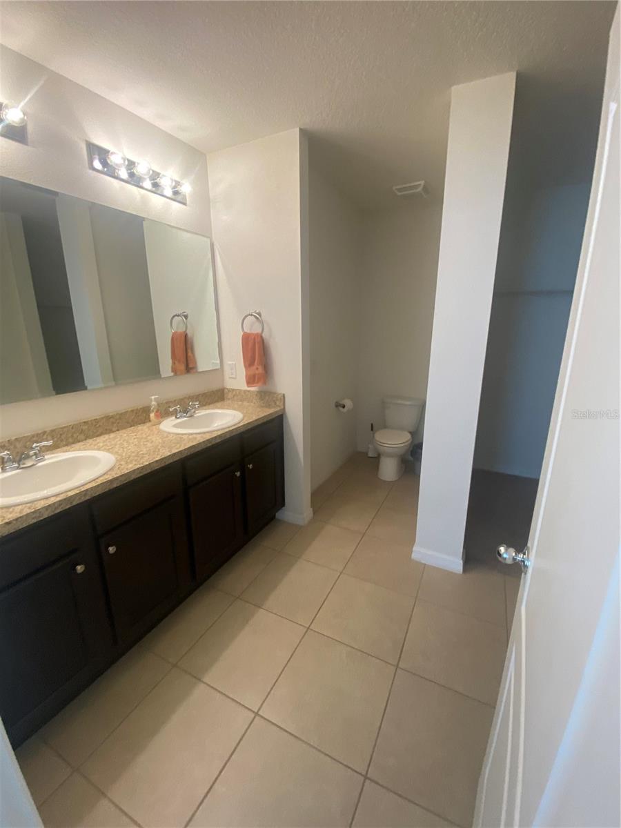 240 WILLOW BEND DR, DAVENPORT, FL, 33897