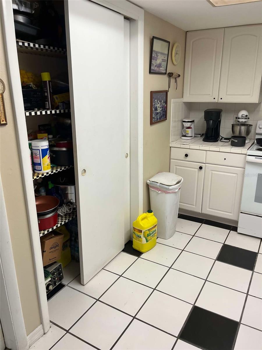 6107 MONTANA AVE, NEW PORT RICHEY, FL, 34653
