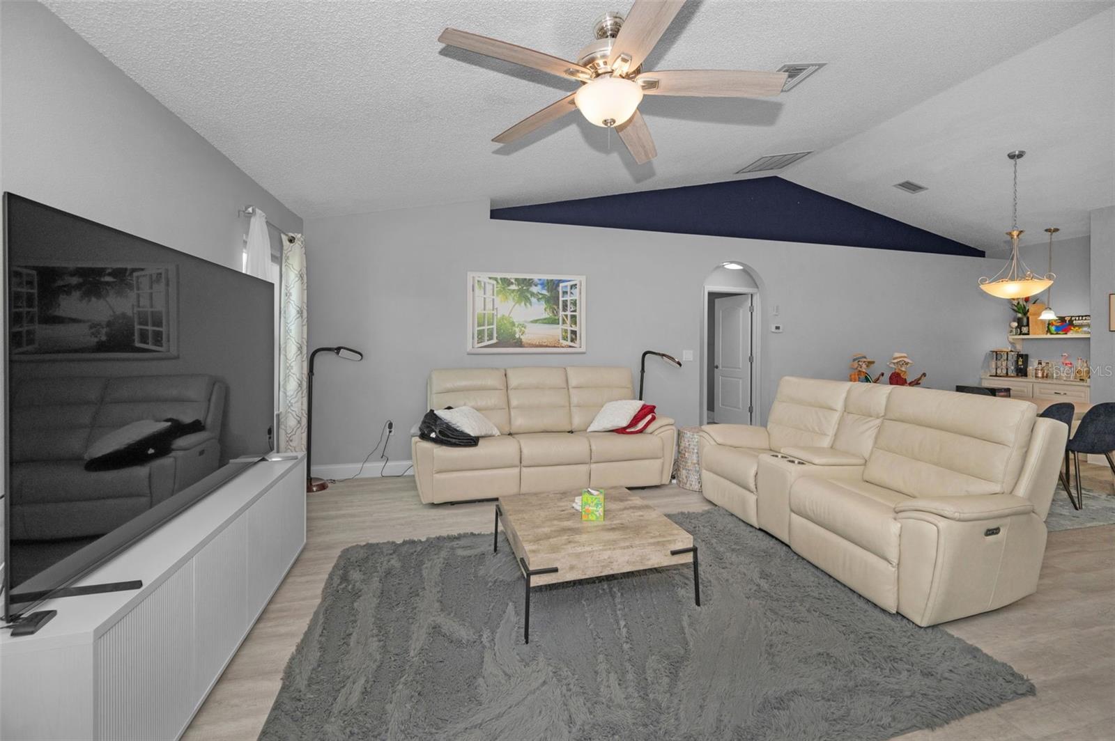 811 CHRISTINA CIR, OLDSMAR, FL, 34677