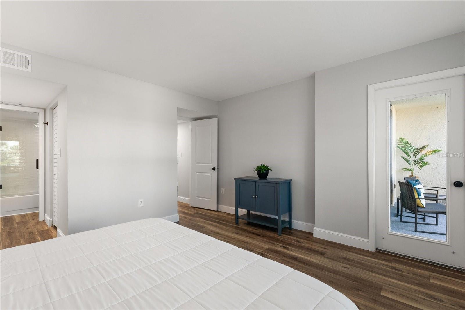 1324 PASADENA AVE S #204, SOUTH PASADENA, FL, 33707