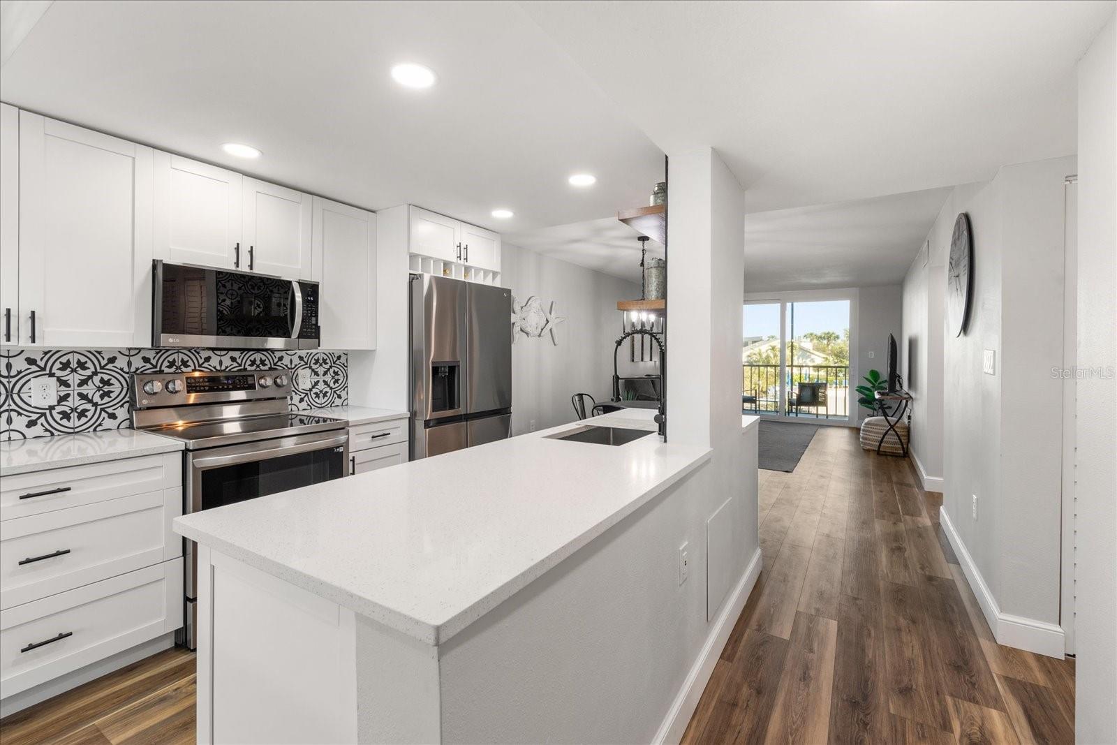 1324 PASADENA AVE S #204, SOUTH PASADENA, FL, 33707