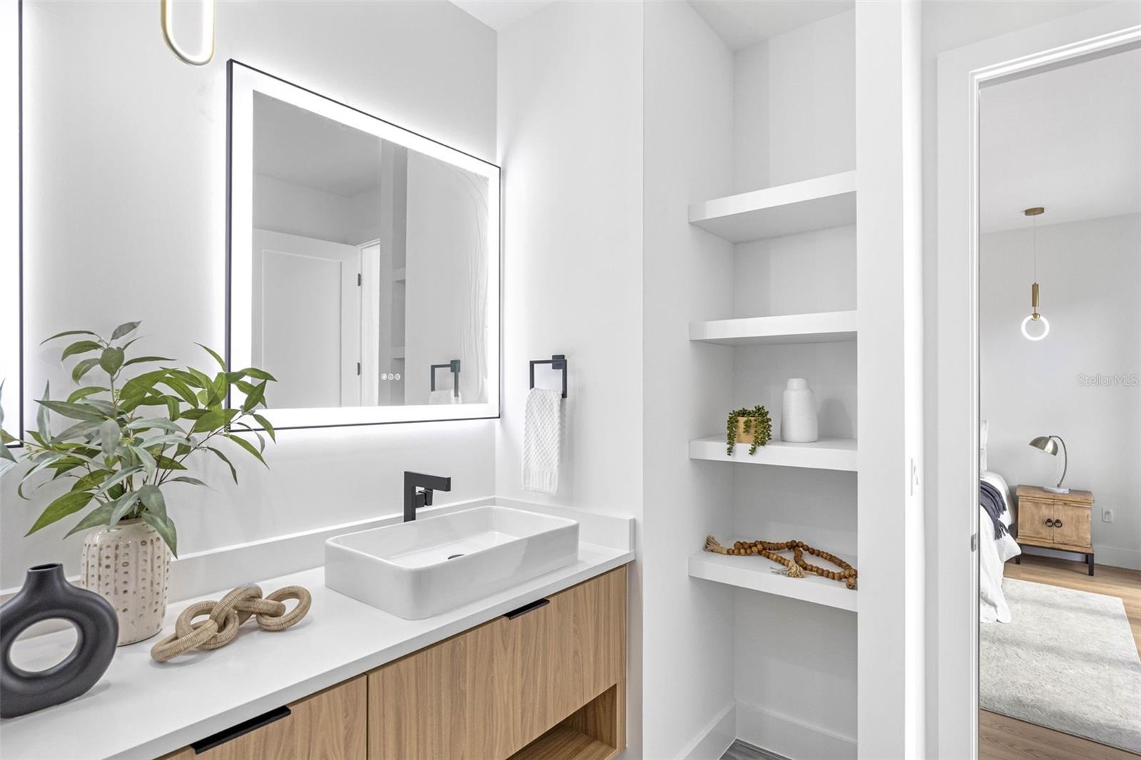 101 W WARREN AVE #1, TAMPA, FL, 33602