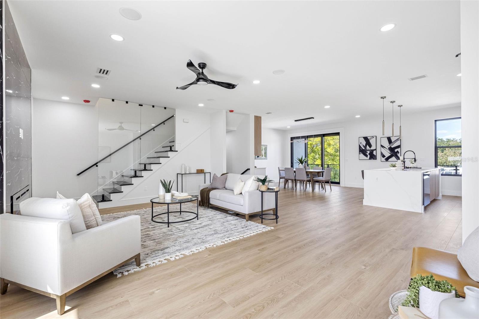101 W WARREN AVE #1, TAMPA, FL, 33602