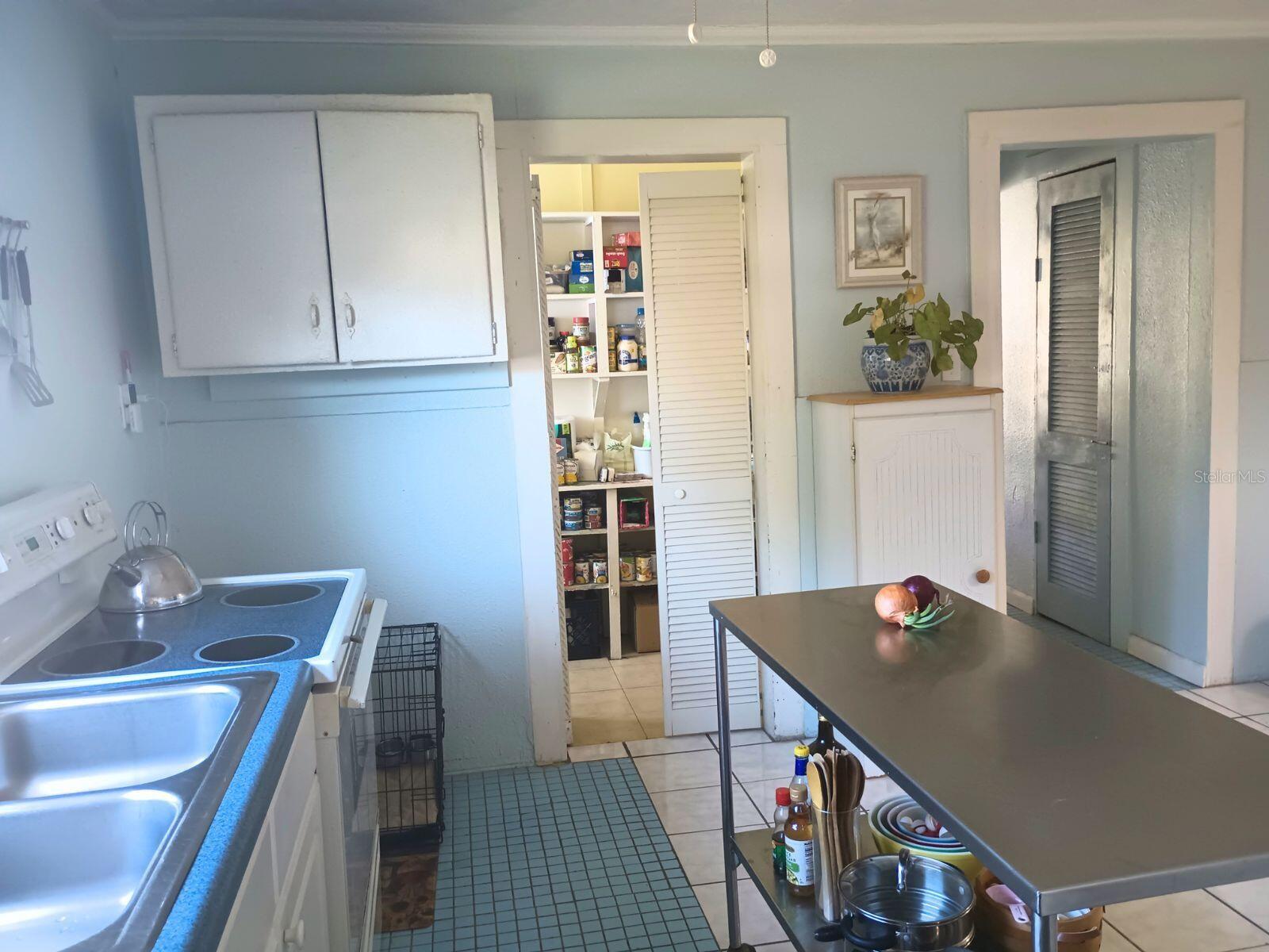 4030 WORCESTER RD, SARASOTA, FL, 34231