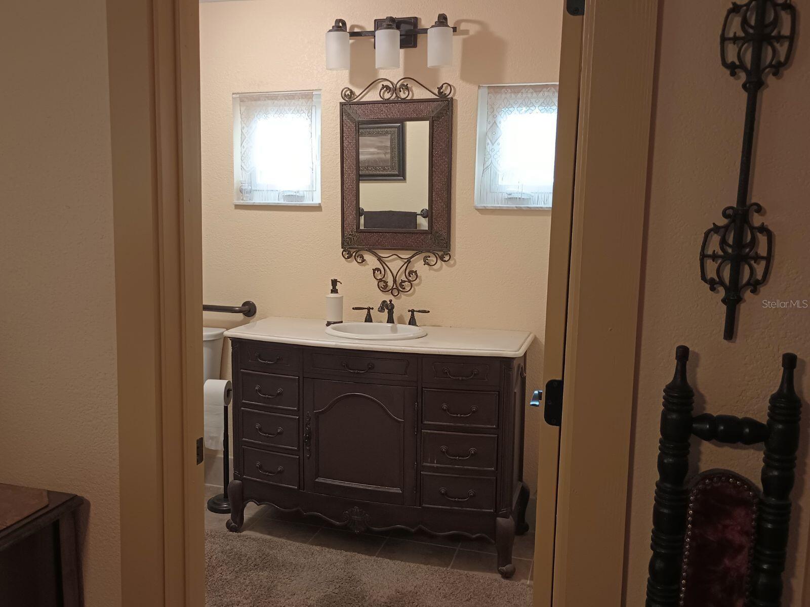 4030 WORCESTER RD, SARASOTA, FL, 34231