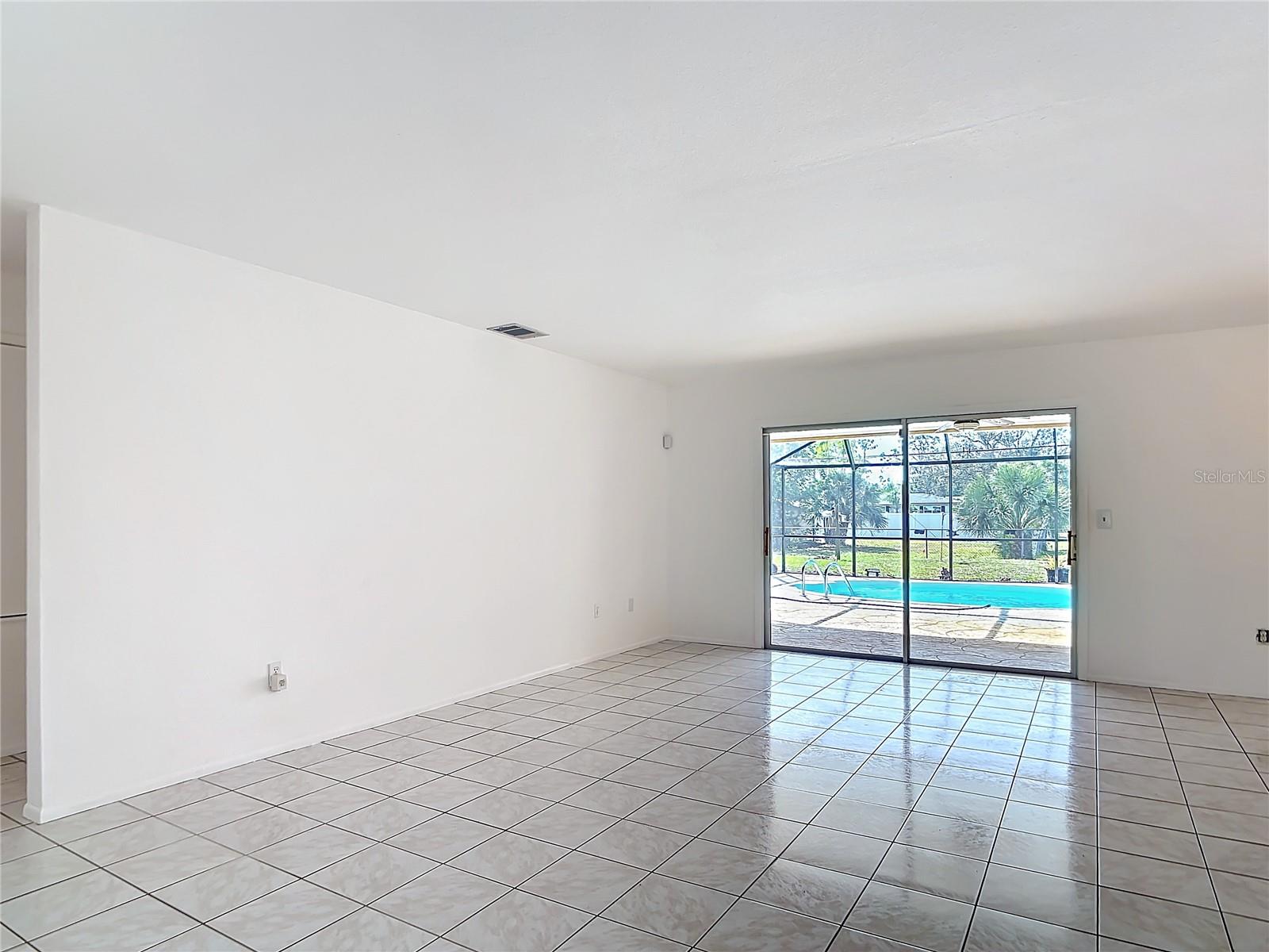 521 FAIRVIEW AVE NW, PORT CHARLOTTE, FL, 33952