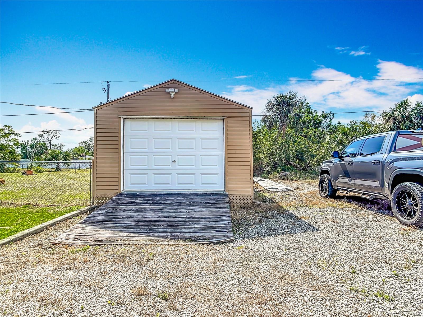 521 FAIRVIEW AVE NW, PORT CHARLOTTE, FL, 33952