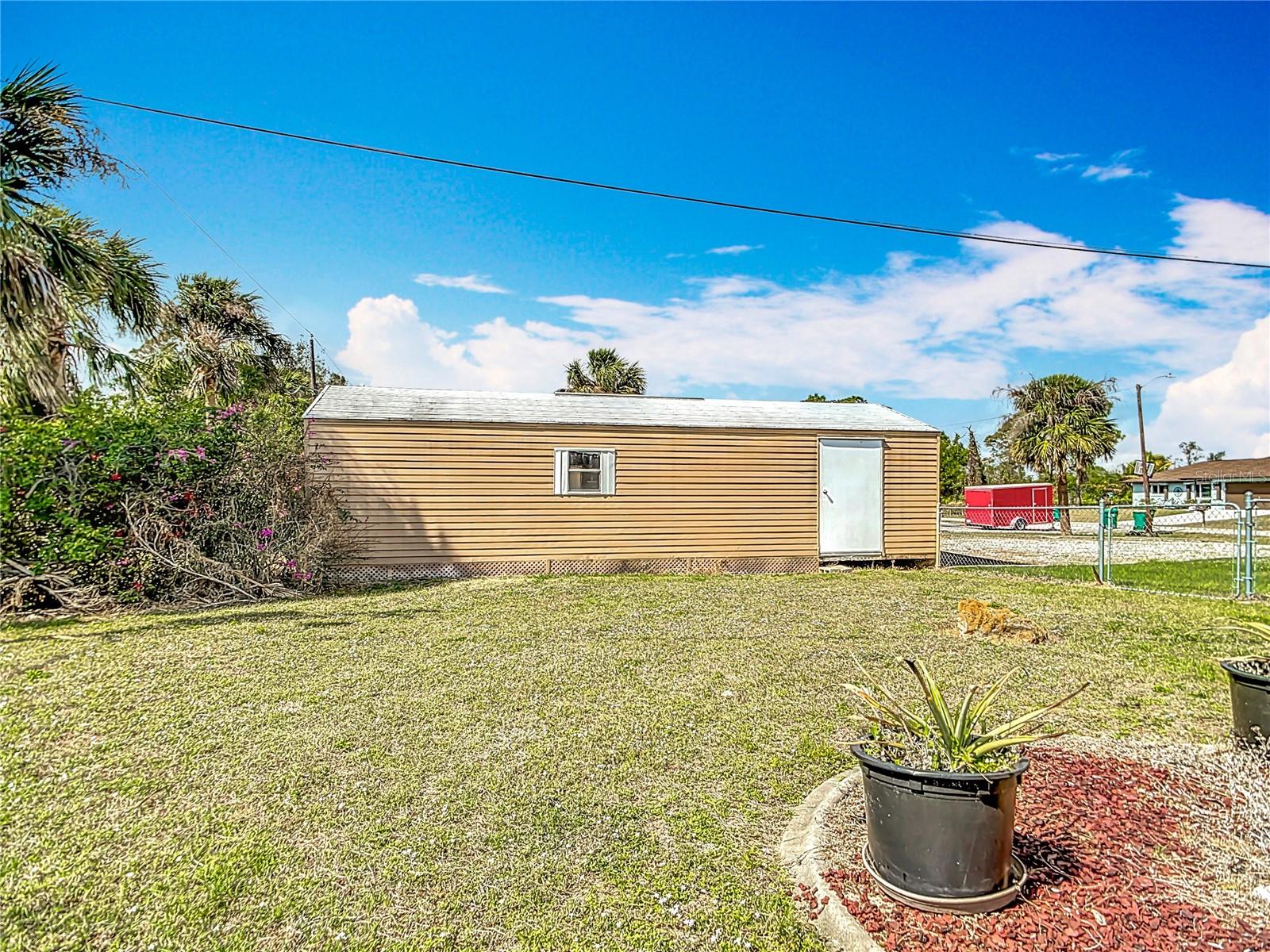 521 FAIRVIEW AVE NW, PORT CHARLOTTE, FL, 33952