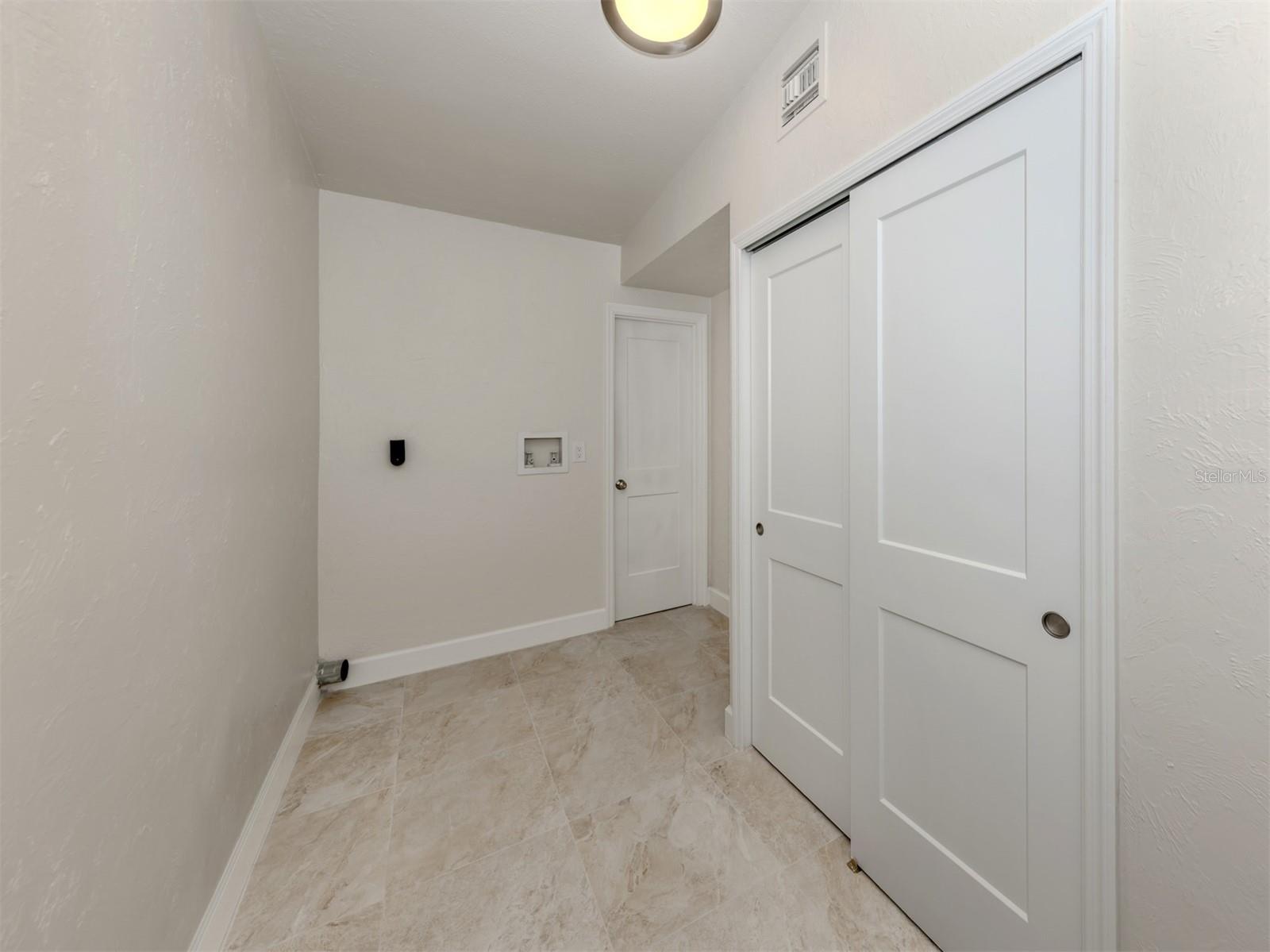 501 DONA DR, NOKOMIS, FL, 34275