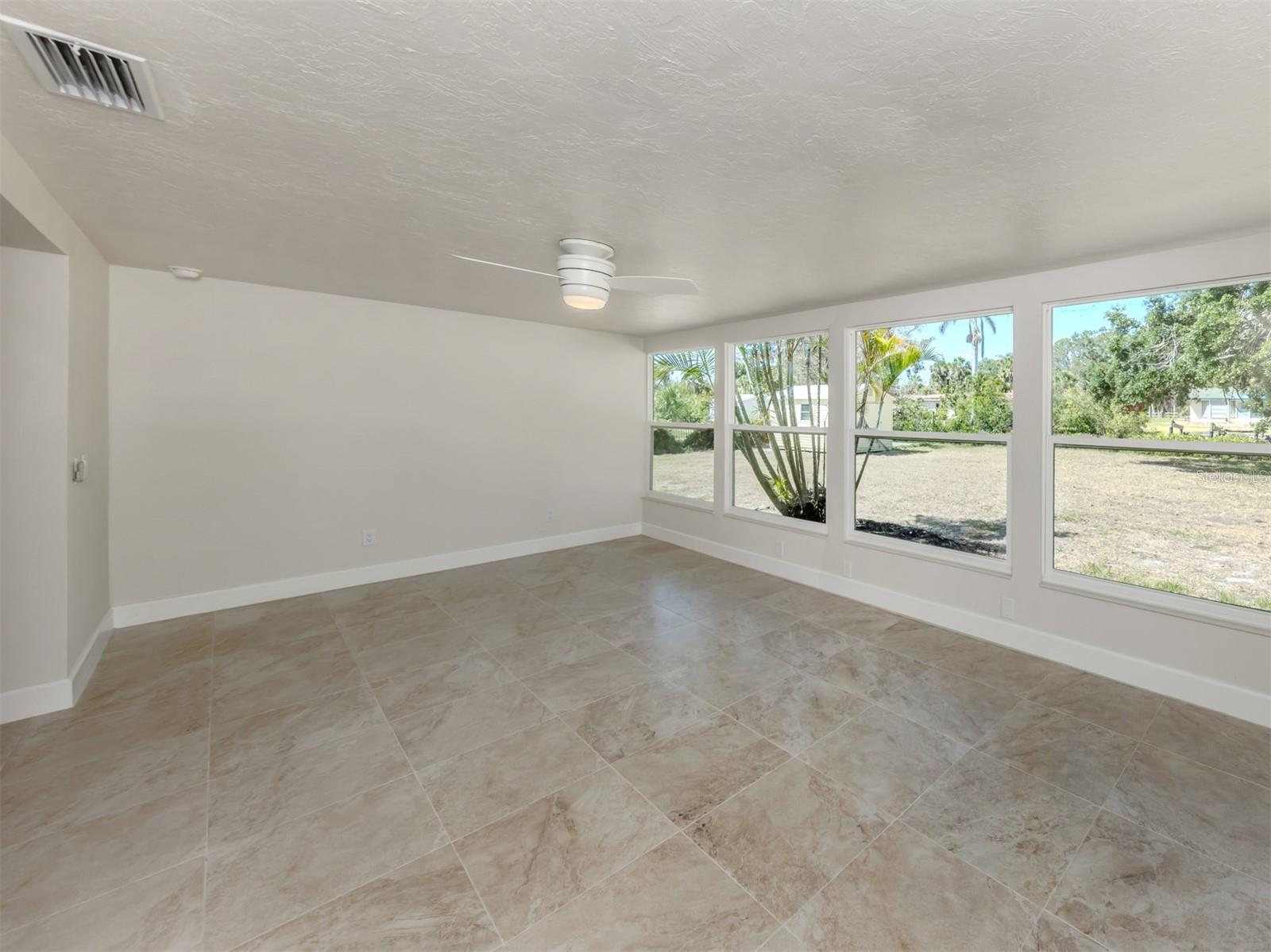 501 DONA DR, NOKOMIS, FL, 34275