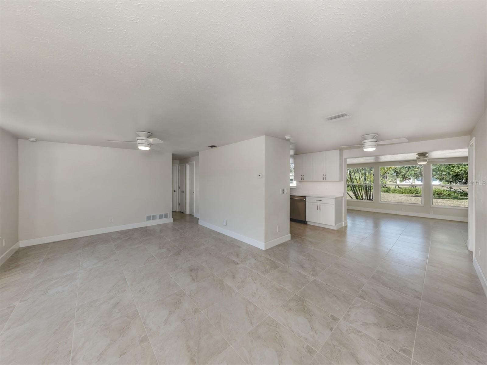 501 DONA DR, NOKOMIS, FL, 34275