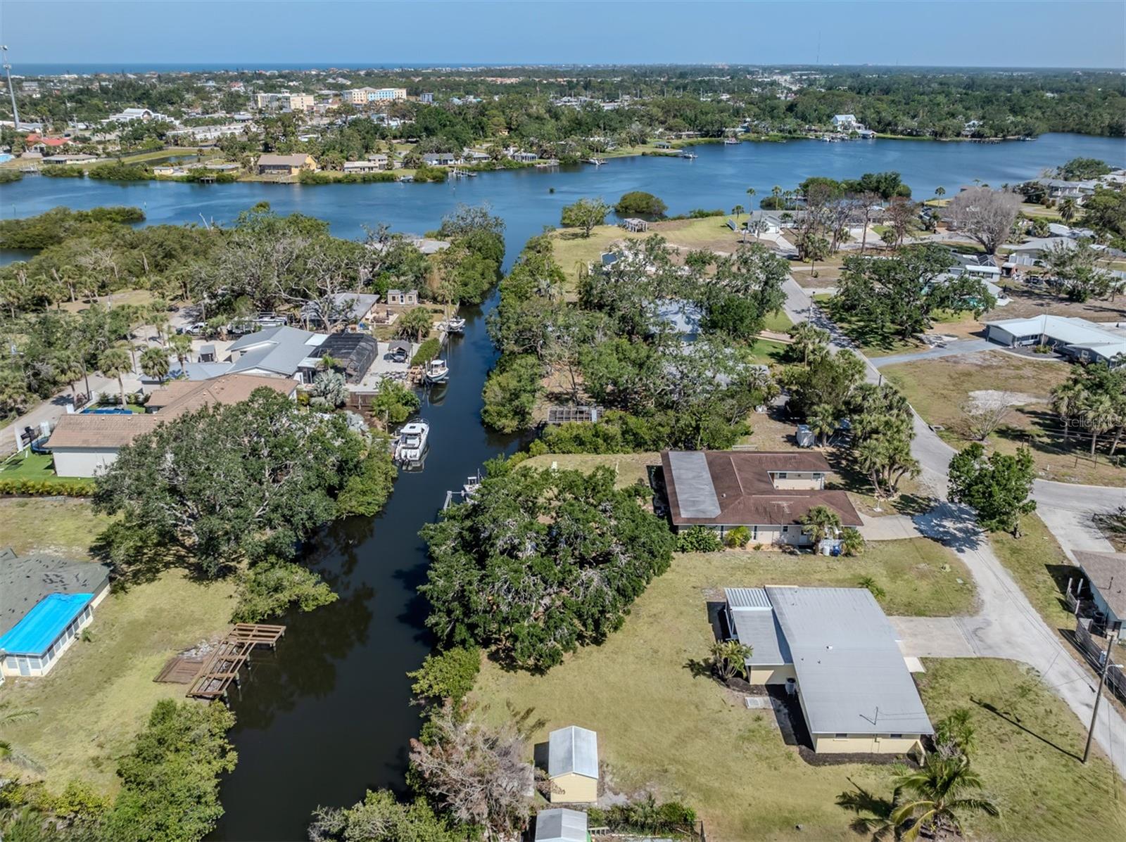 501 DONA DR, NOKOMIS, FL, 34275