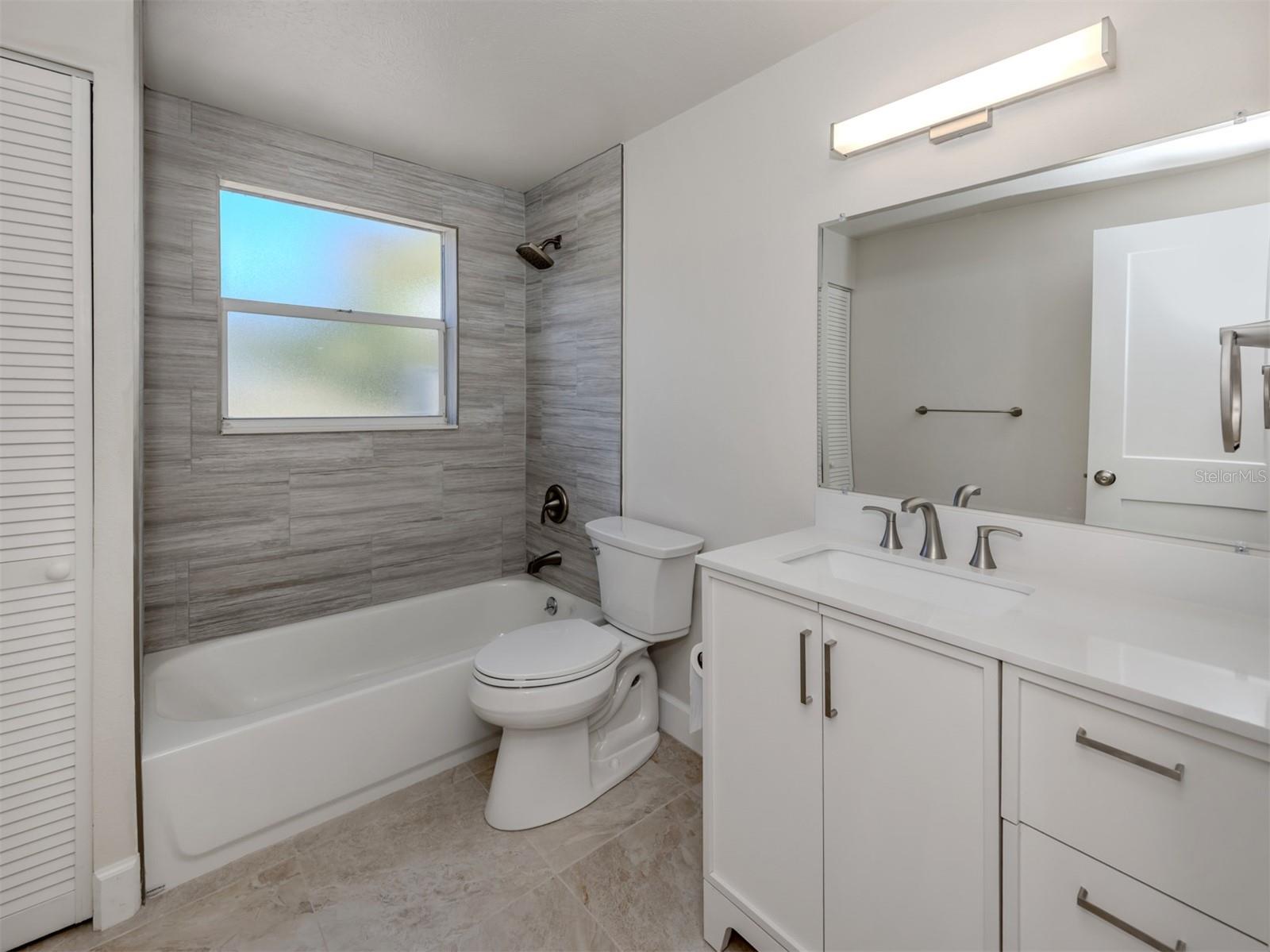 501 DONA DR, NOKOMIS, FL, 34275