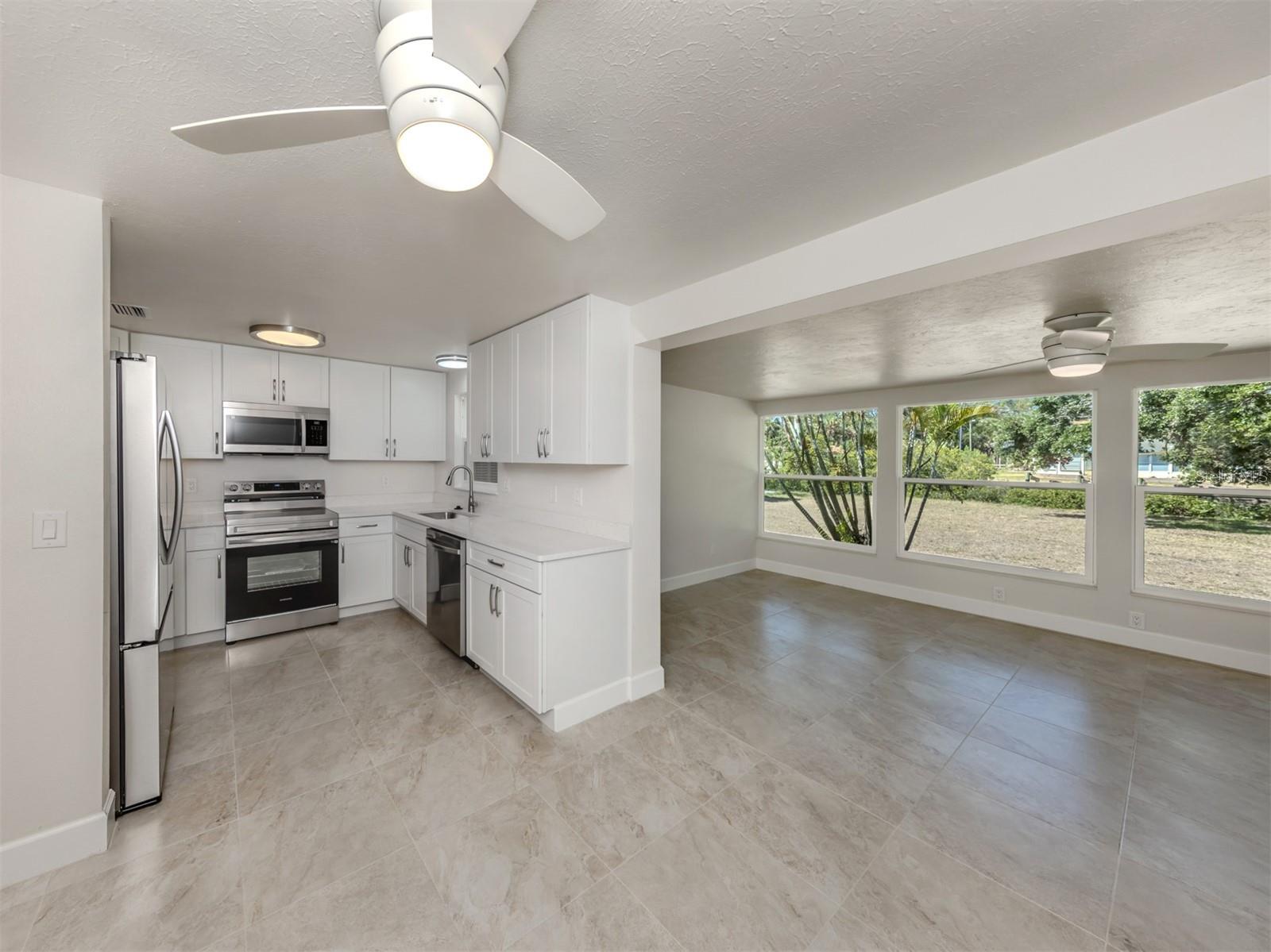 501 DONA DR, NOKOMIS, FL, 34275