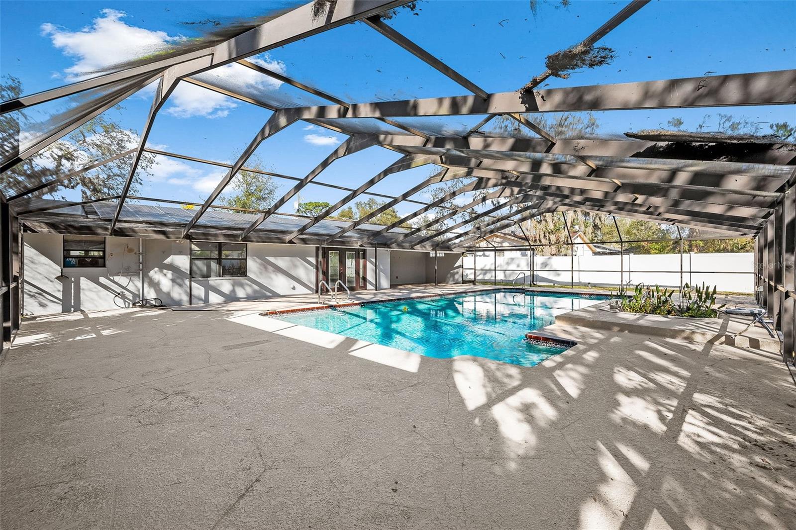 8701 ELMDALE PL, TAMPA, FL, 33637