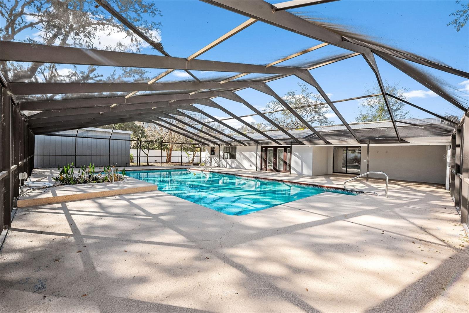 8701 ELMDALE PL, TAMPA, FL, 33637