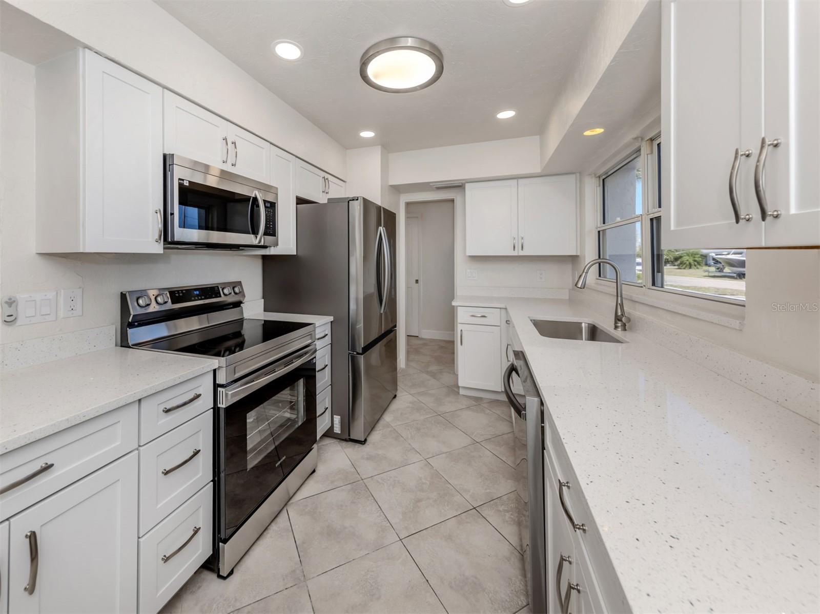 506 BUENA VISTA DR, NOKOMIS, FL, 34275