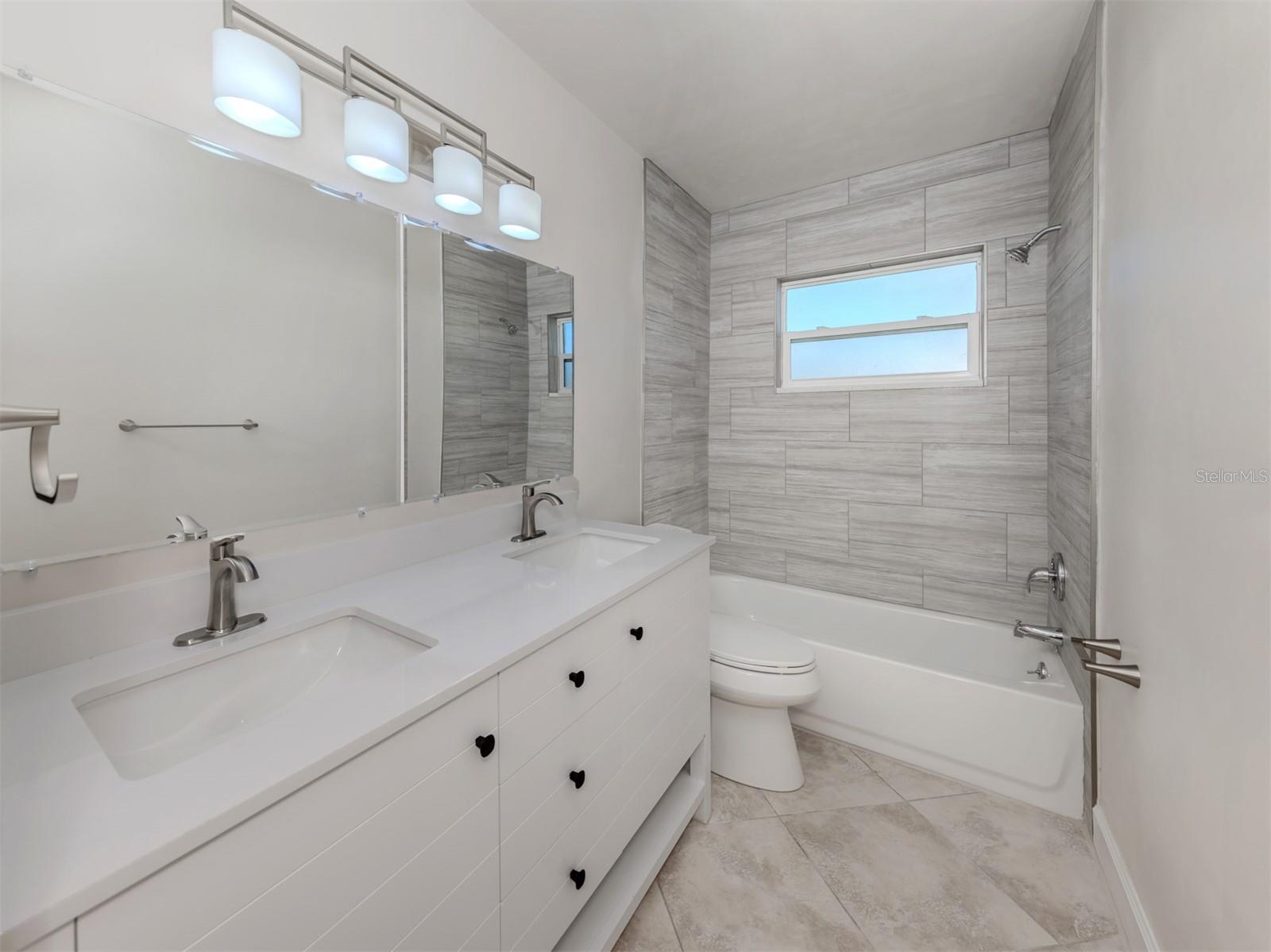 506 BUENA VISTA DR, NOKOMIS, FL, 34275