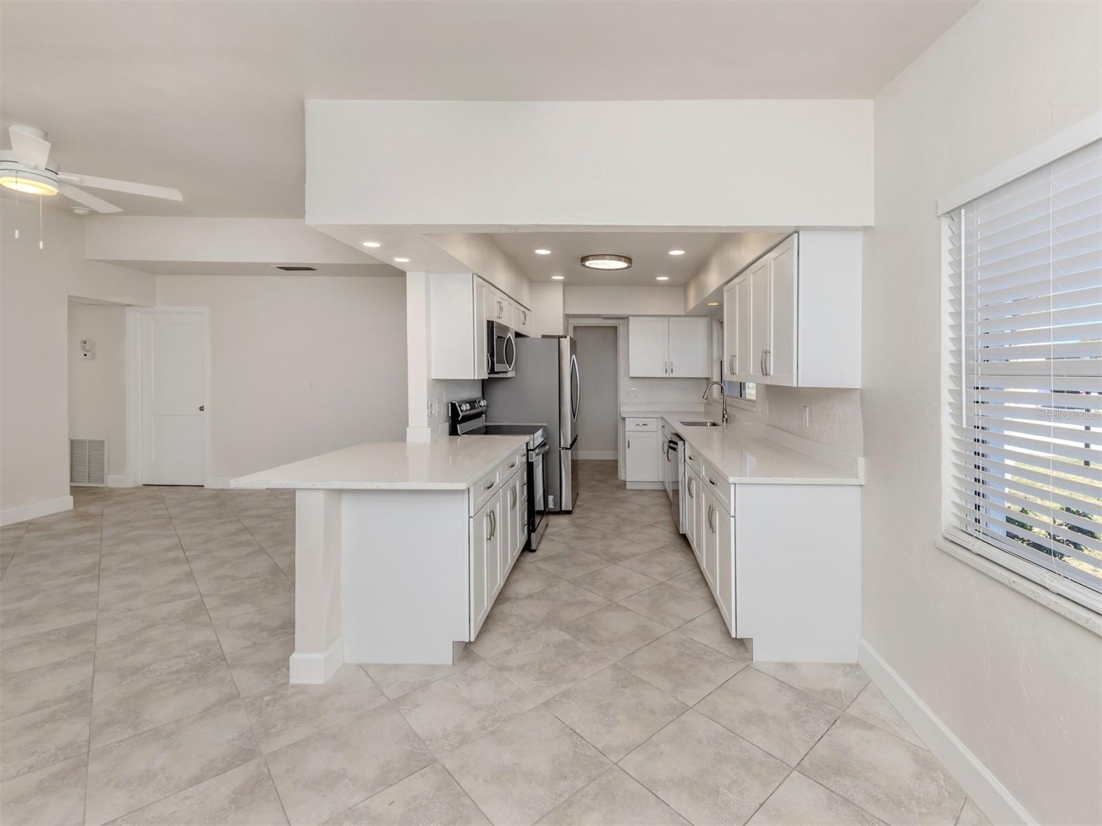 506 BUENA VISTA DR, NOKOMIS, FL, 34275