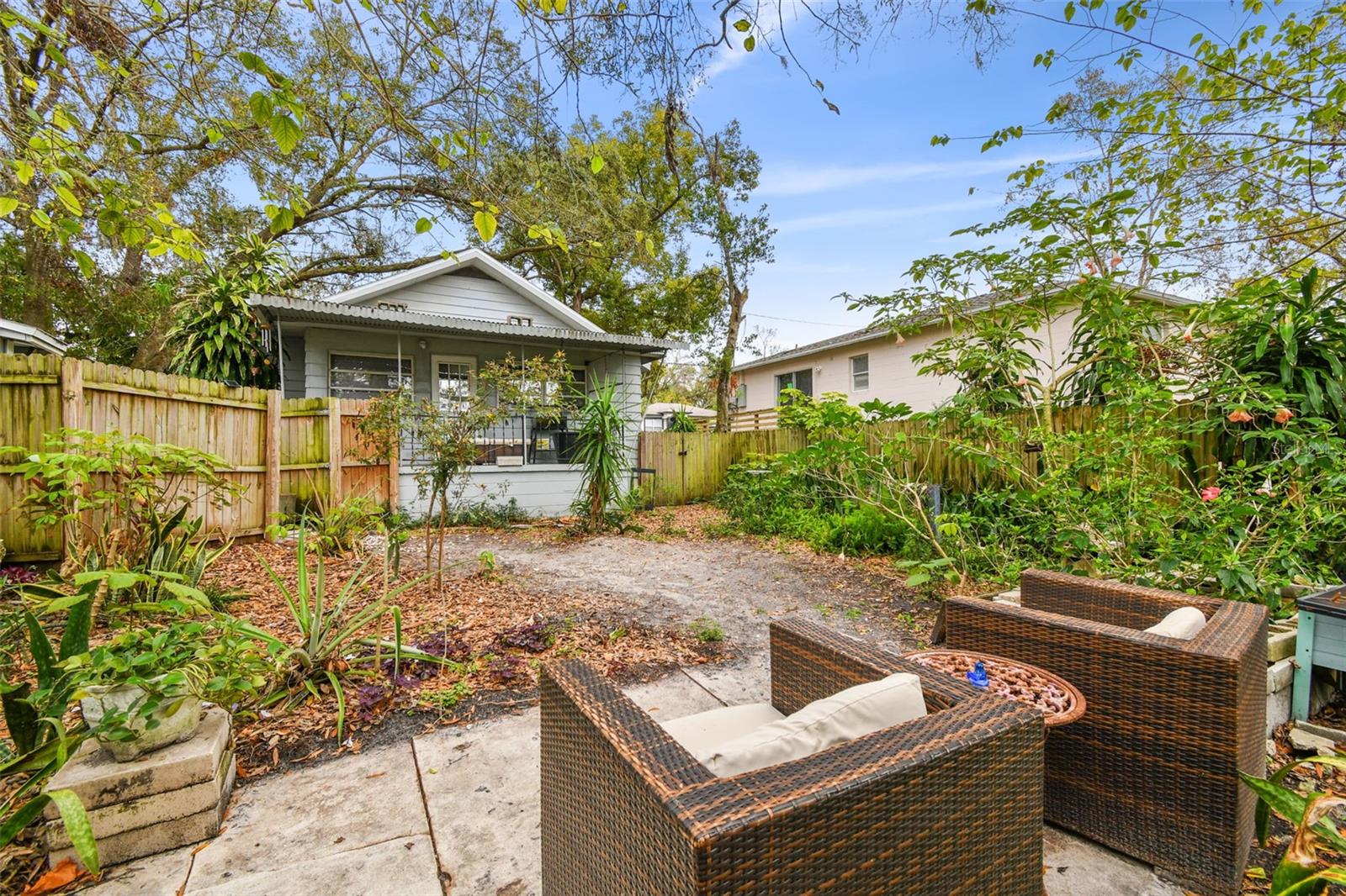 8306 N 10TH ST, TAMPA, FL, 33604