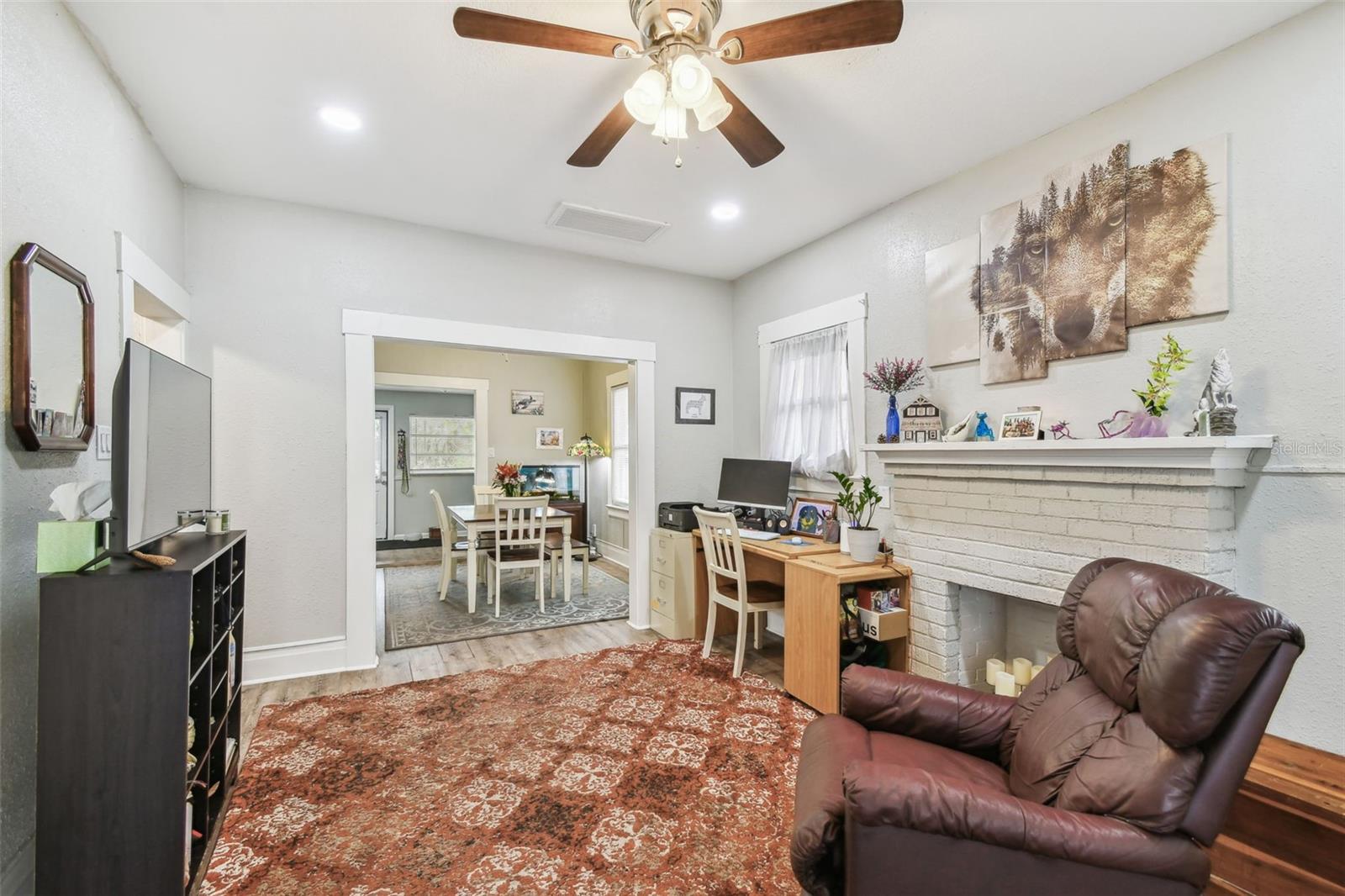 8306 N 10TH ST, TAMPA, FL, 33604