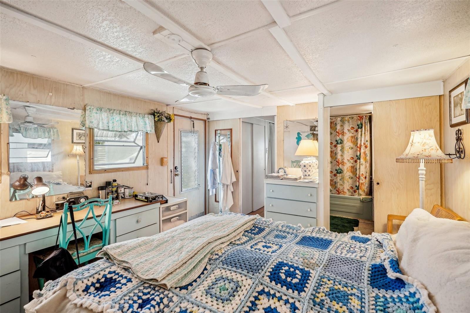 815 52ND AVENUE CIRCLE DR E, BRADENTON, FL, 34203