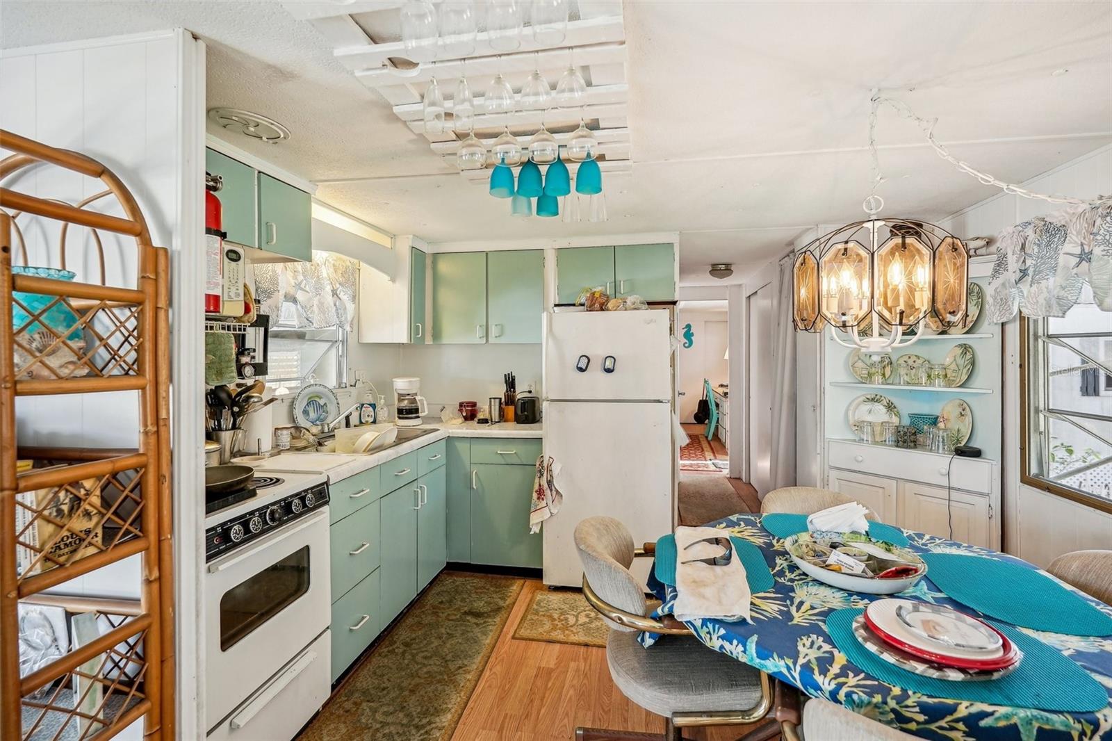 815 52ND AVENUE CIRCLE DR E, BRADENTON, FL, 34203