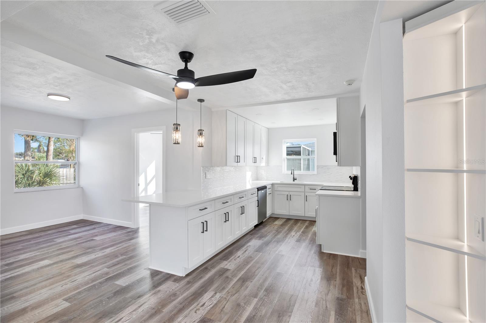 7042 HOLLYBAY RD, NEW PORT RICHEY, FL, 34653