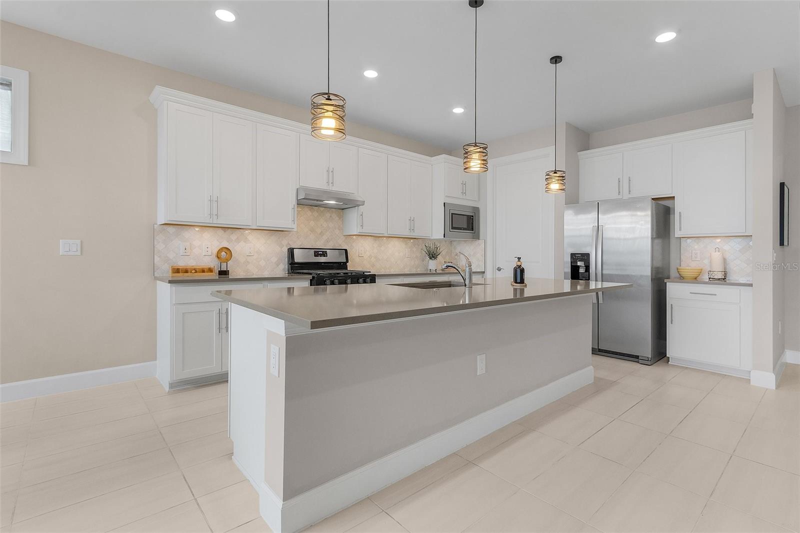 42211 EDGEWATER DR, PUNTA GORDA, FL, 33982