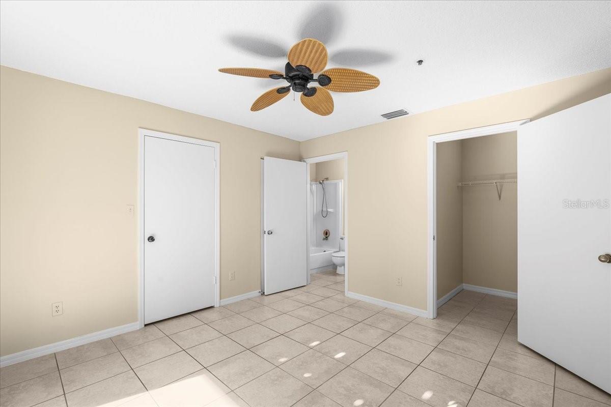 4001 CROCKERS LAKE BLVD #16, SARASOTA, FL, 34238