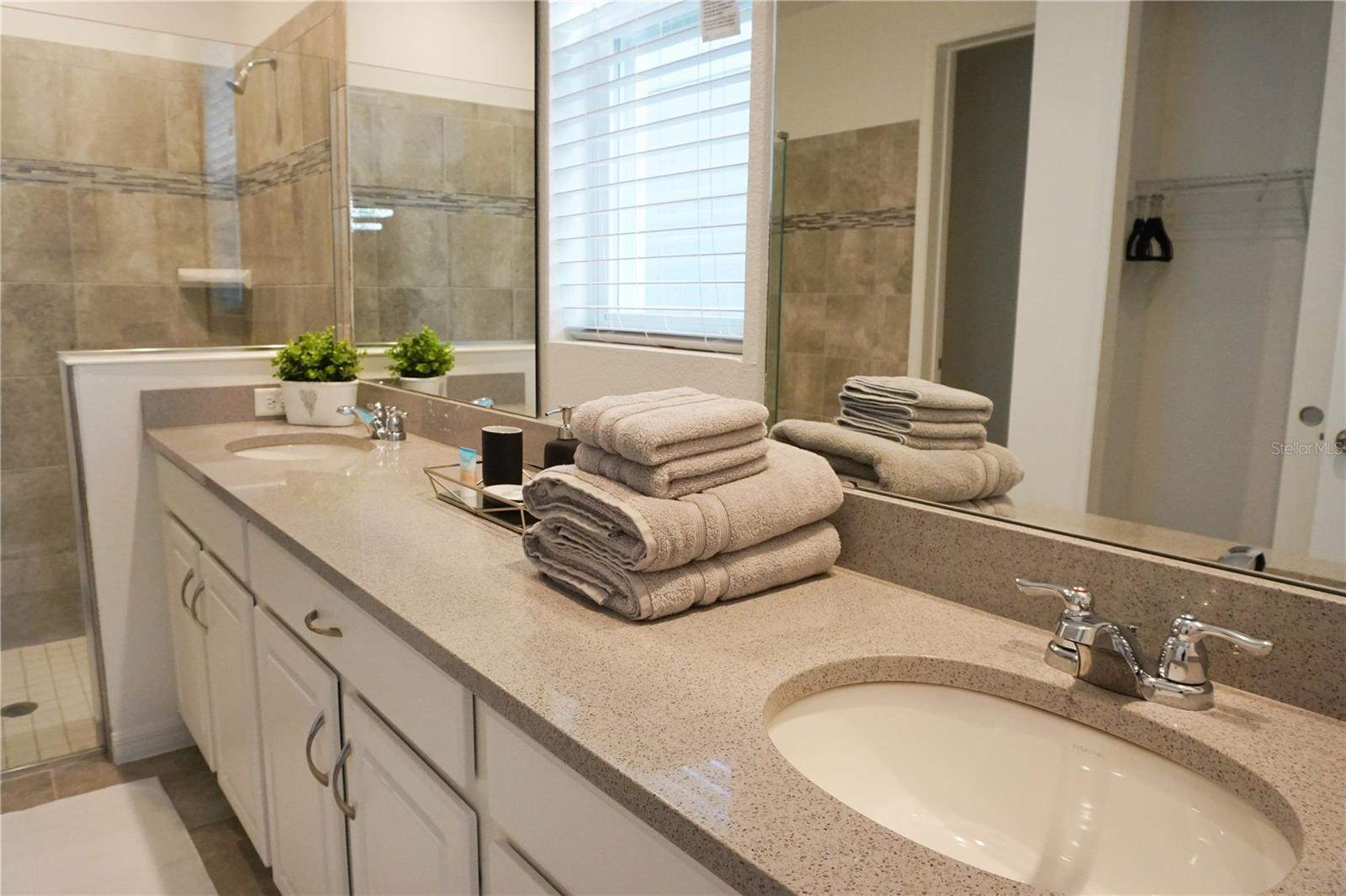 8914 CAROLINE BAY CT, KISSIMMEE, FL, 34747