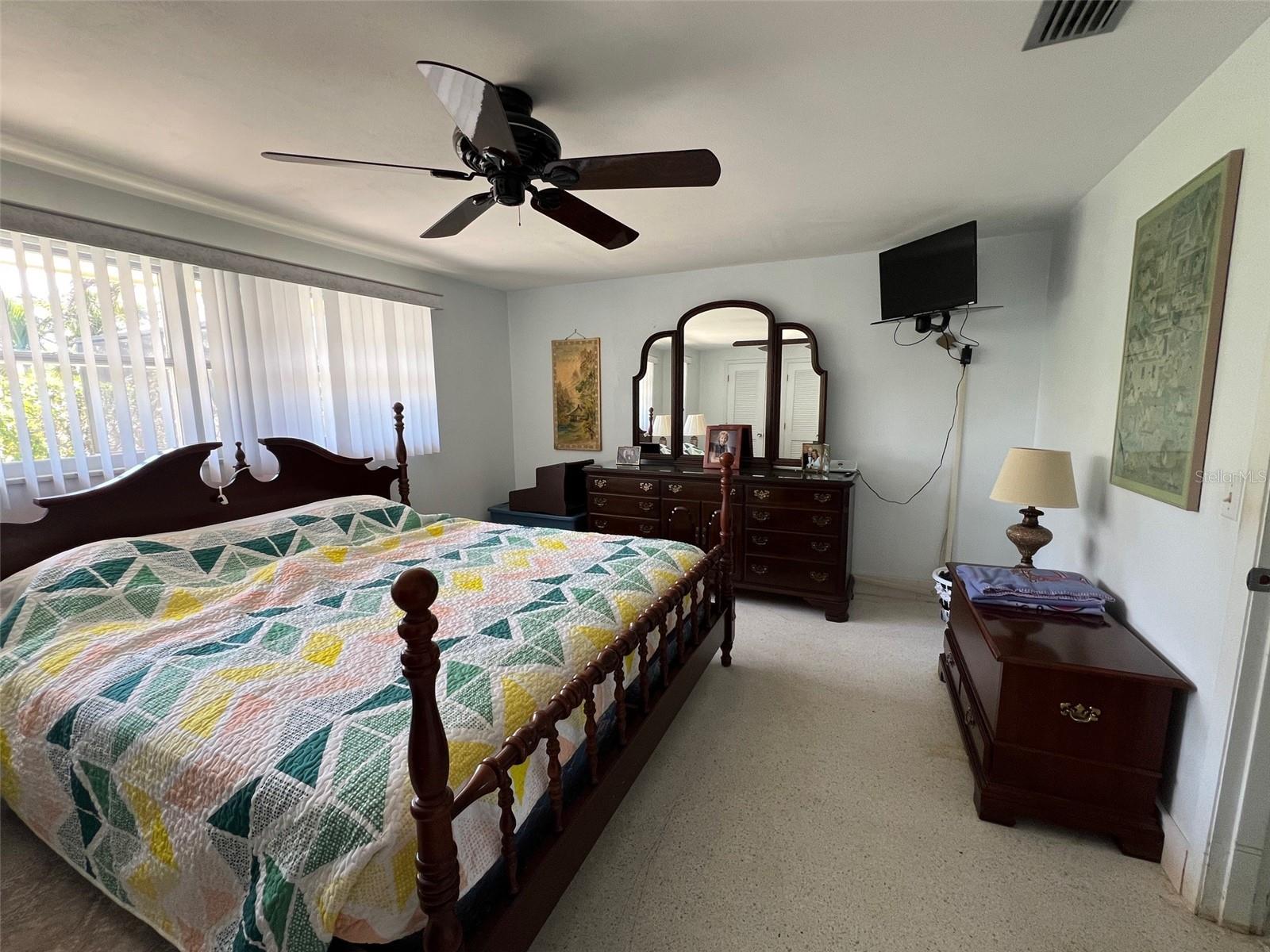 604 DUNDEE LN, HOLMES BEACH, FL, 34217