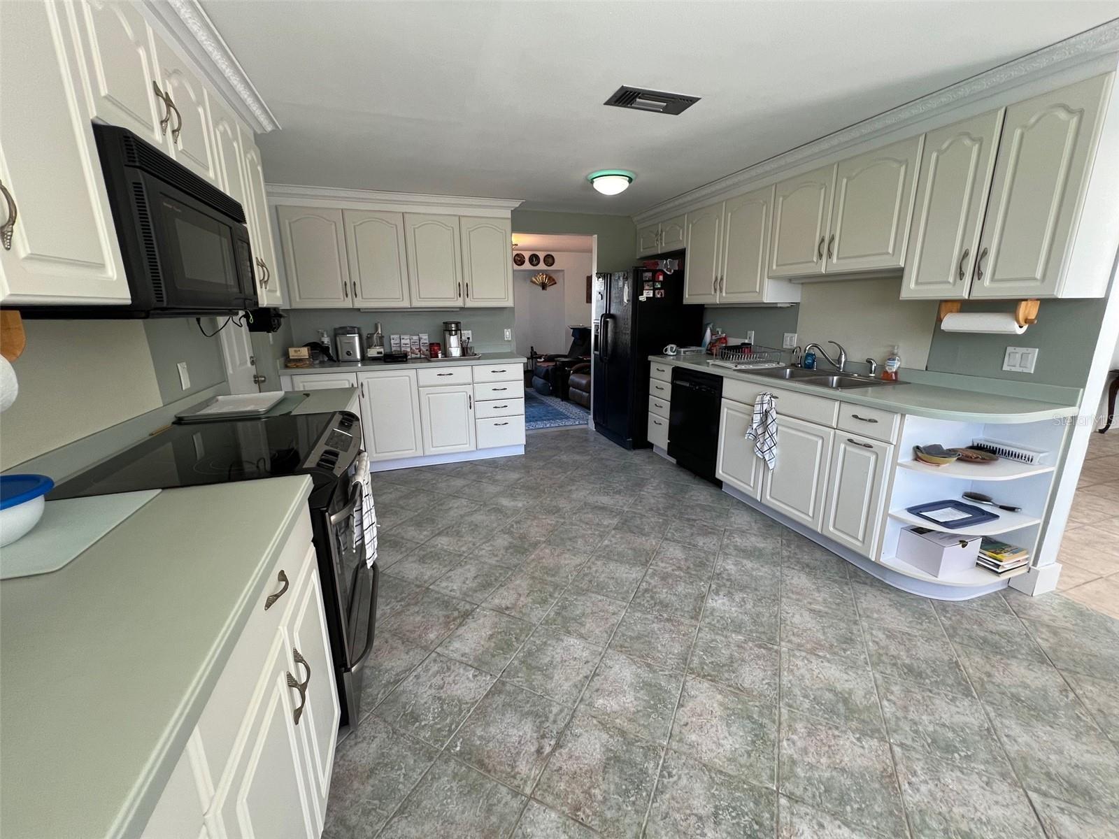 604 DUNDEE LN, HOLMES BEACH, FL, 34217