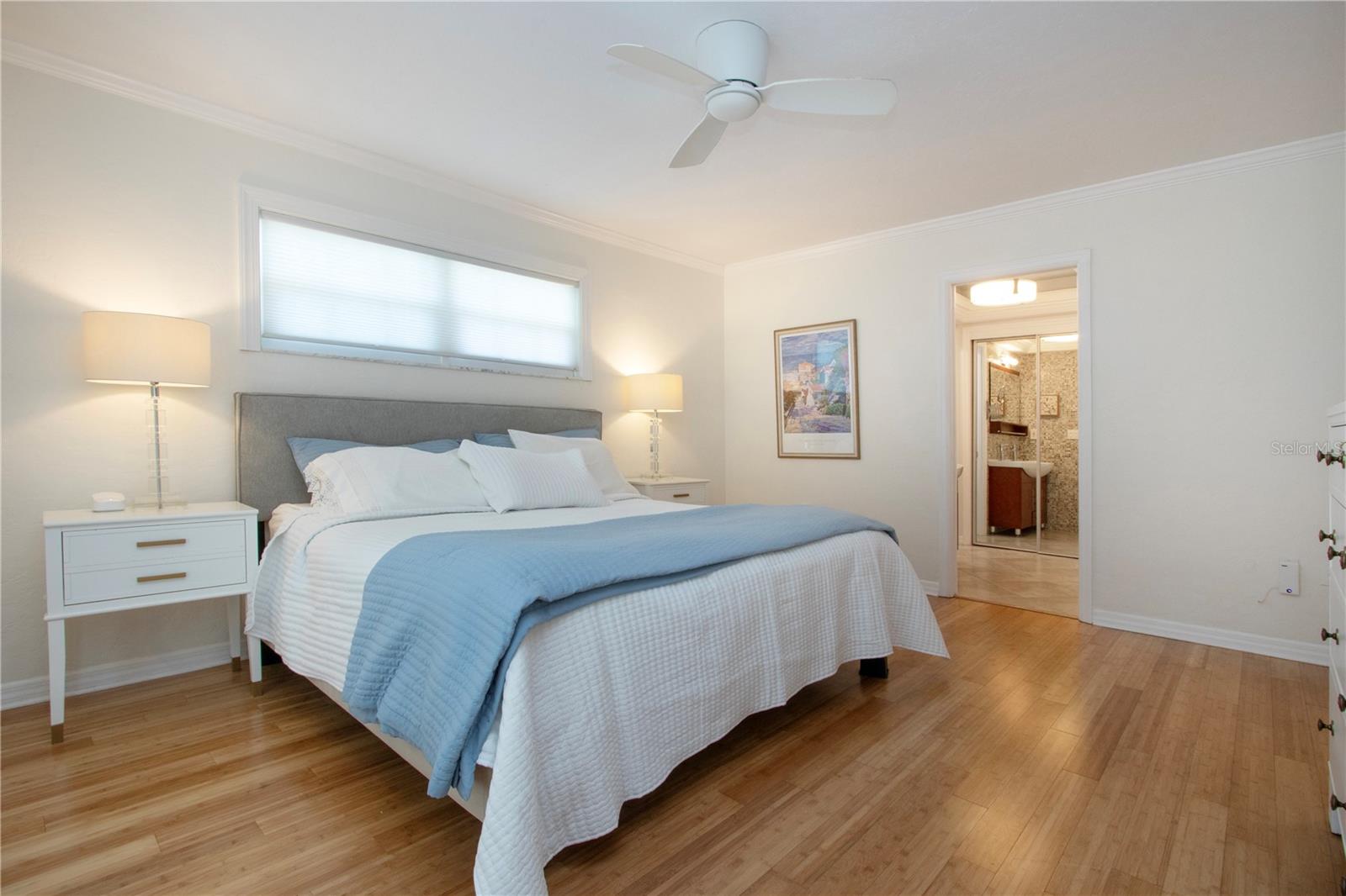2466 BREAKWATER CIR, SARASOTA, FL, 34231