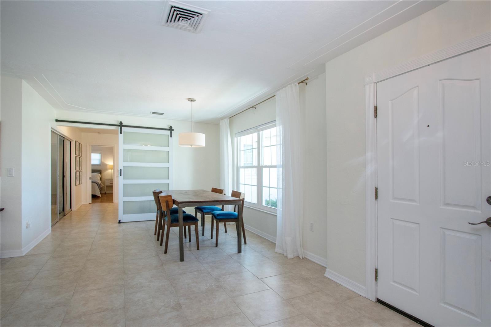 2466 BREAKWATER CIR, SARASOTA, FL, 34231