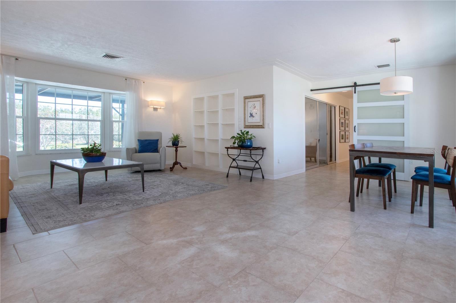 2466 BREAKWATER CIR, SARASOTA, FL, 34231