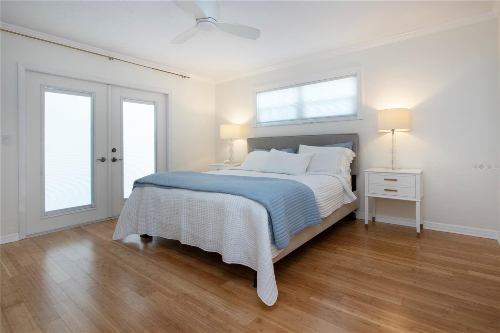 2466 BREAKWATER CIR, SARASOTA, FL, 34231